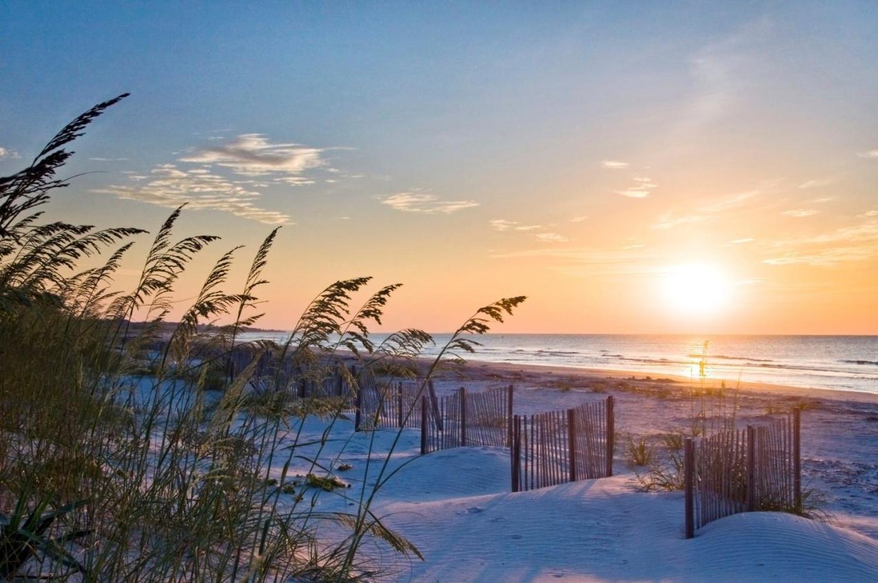 Stunning Views!!-Oceanfront Villa-Heated Pool-Private Balcony-Tiki Bar-Walk To Coligny Plaza Hilton Head Island Exterior foto