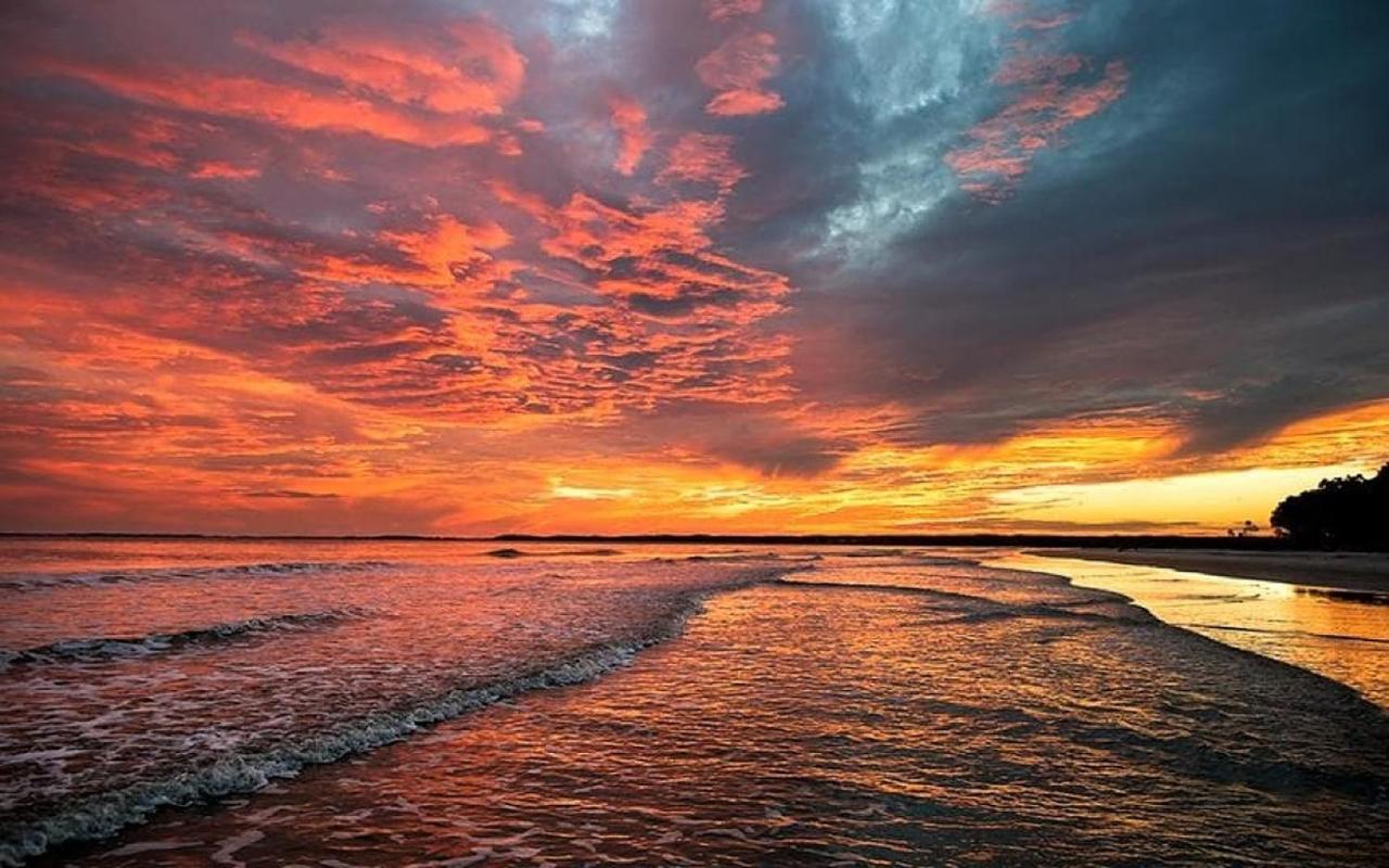 Stunning Views!!-Oceanfront Villa-Heated Pool-Private Balcony-Tiki Bar-Walk To Coligny Plaza Hilton Head Island Exterior foto